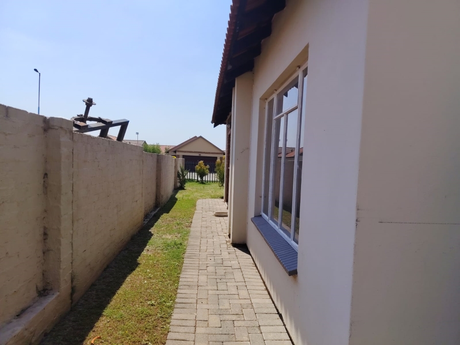 3 Bedroom Property for Sale in Waterkloof A H North West